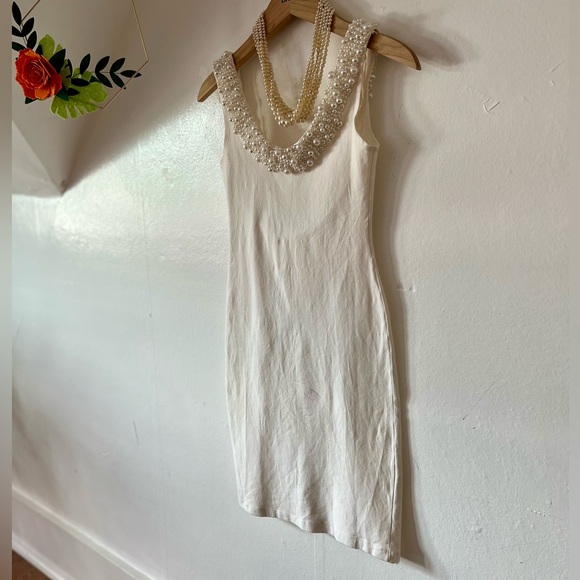 EUC VTG 80s pearl necklace handsewn bodycon ivory dress xs scoop back wedding - Picture 3 of 16